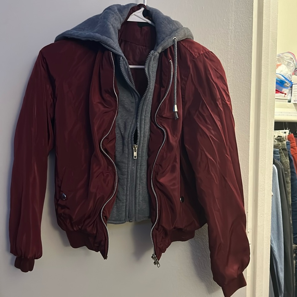 Jacket with a hoodie, red and grey, two zippers, two pockets, size medium 😊👍🏾